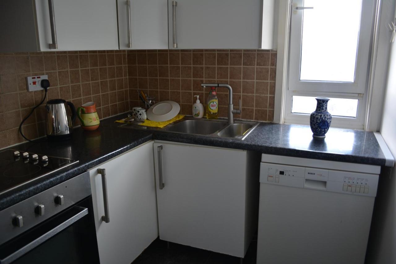 Elkington Point Bed & Breakfast Лондон Екстериор снимка