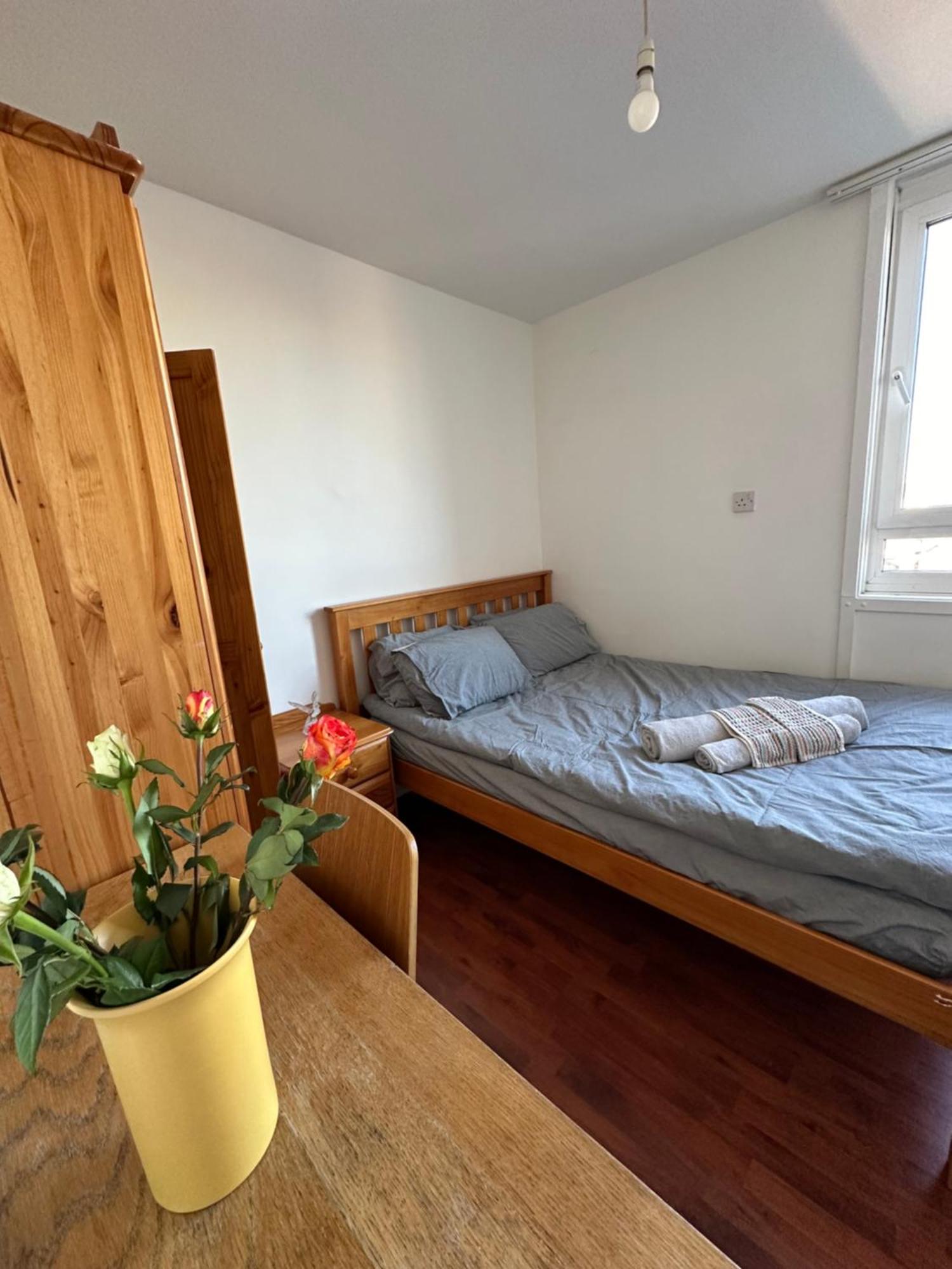 Elkington Point Bed & Breakfast Лондон Екстериор снимка
